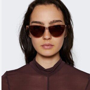 NWT FENDI CUT OUT SUNGLASSES WITH LOGO